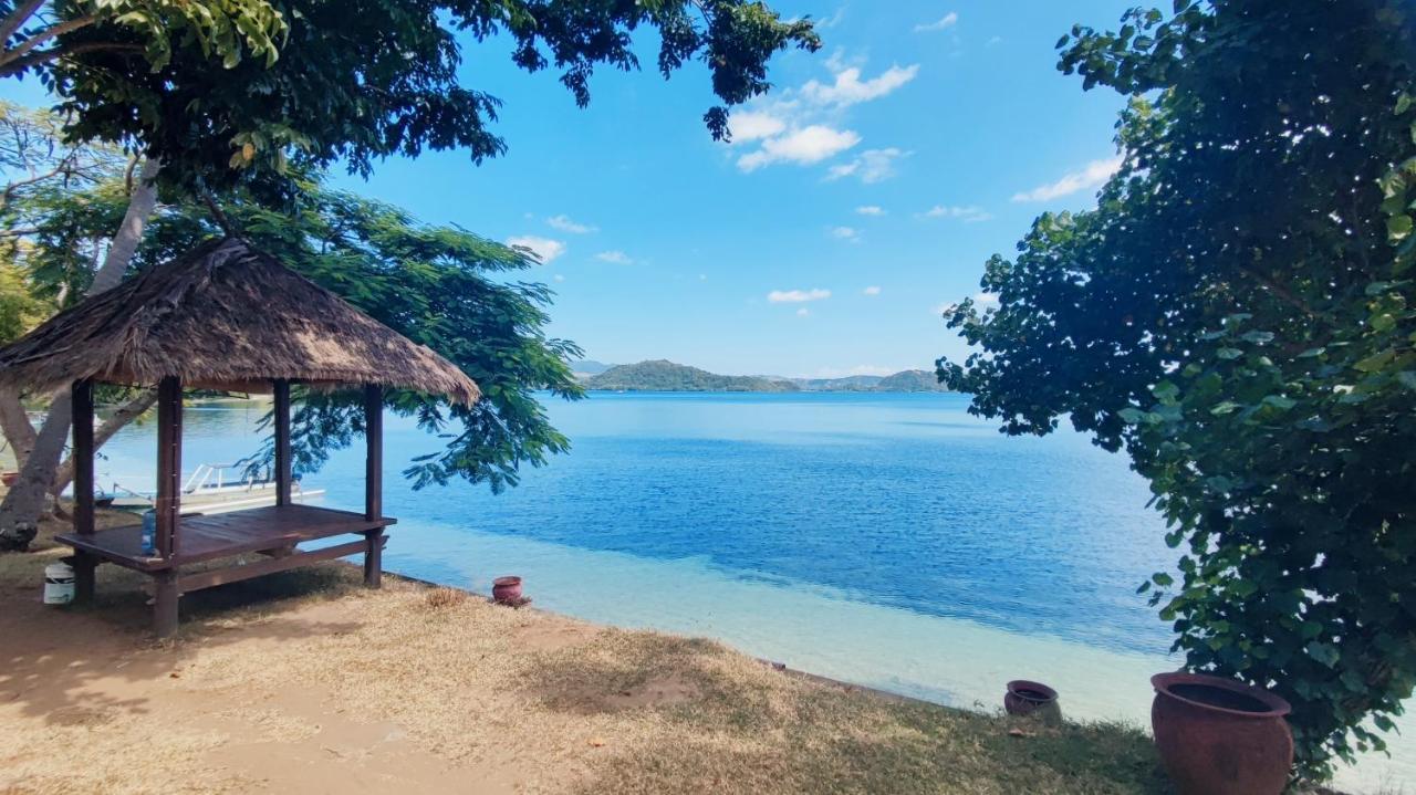 Khabita Beach Resort Lembar  Exterior foto